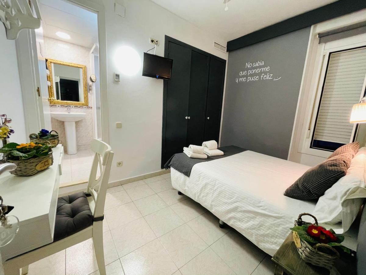 Hostal Lleida Barcelona Exterior foto