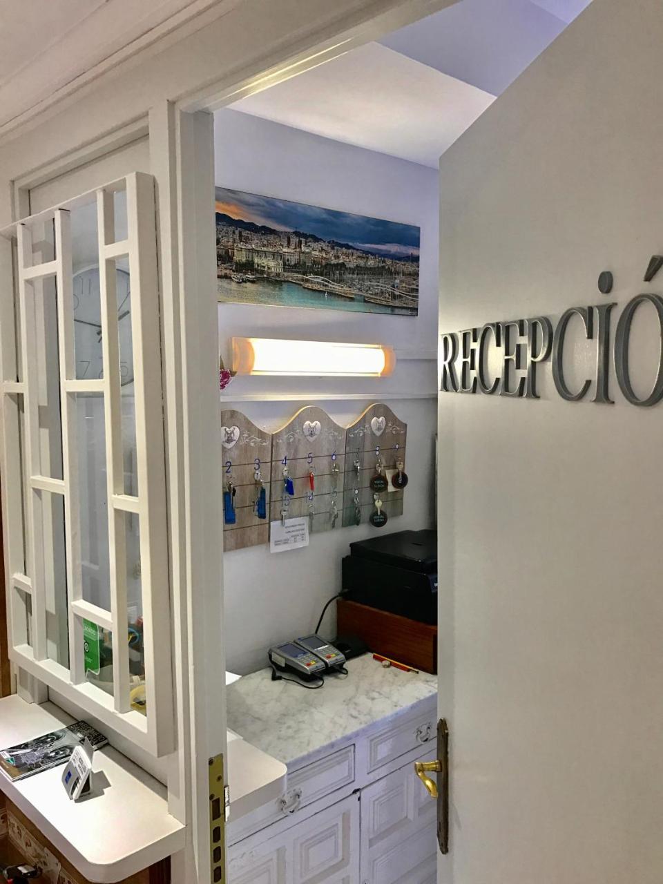 Hostal Lleida Barcelona Exterior foto